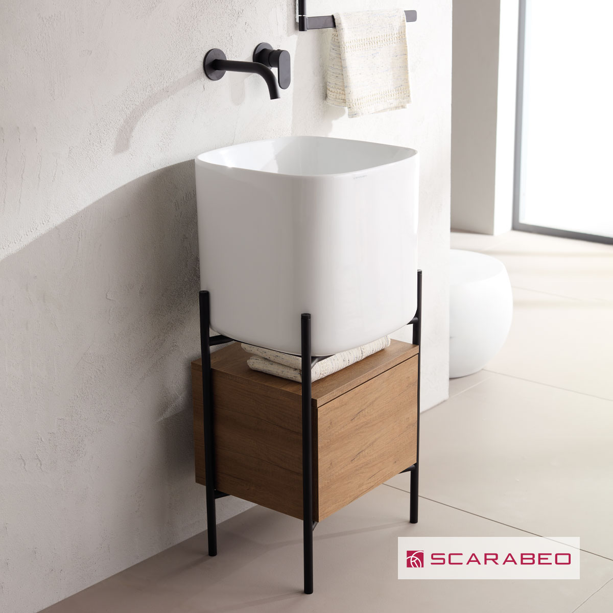 ΕΠΙΠΛΟ ΜΠΑΝ.LAILA 2701-NROP ΜΕ ΣΥΡΤΑΡΙ  2705-89 SCARABEO